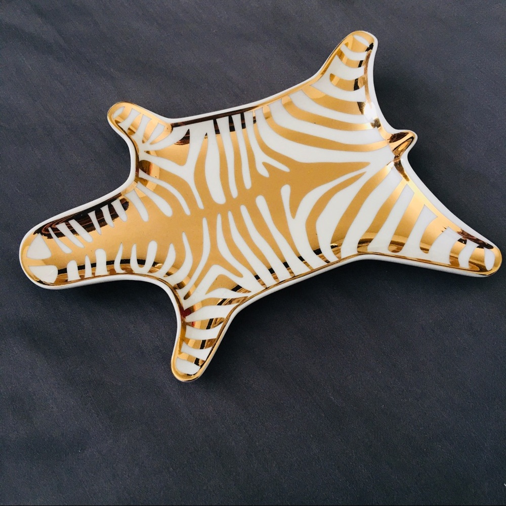 Jonathan Adler Jewelry displays